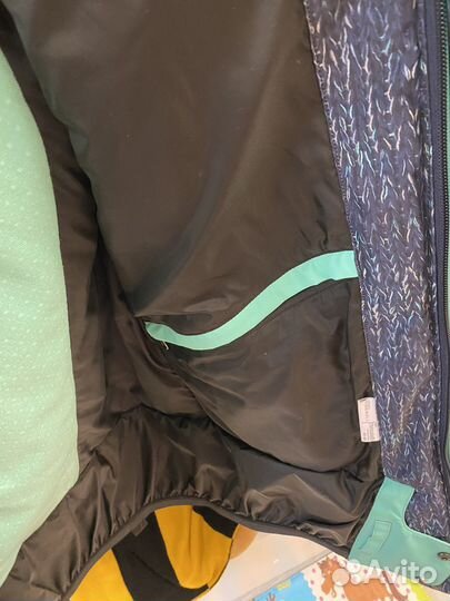 Сноубордическая куртка женская