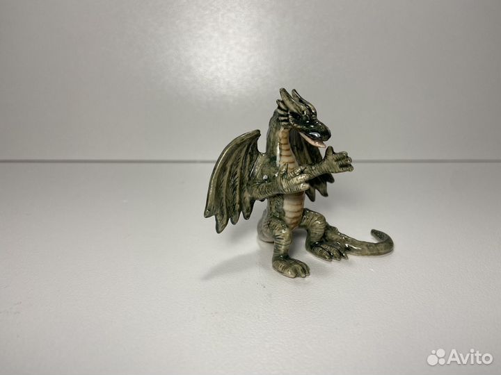 Фарфоровые статуэтки дракон