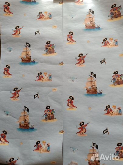 Остатки детских обоев, голубые с Питером пэном