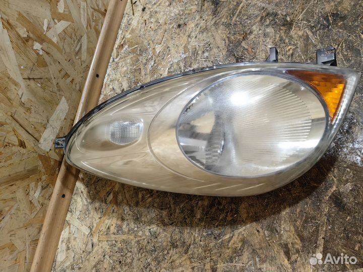 Фара Правая Ниссан ноте ноут note E11