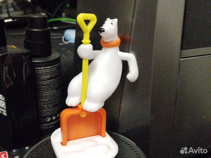 Мишка из серии киндер Макс