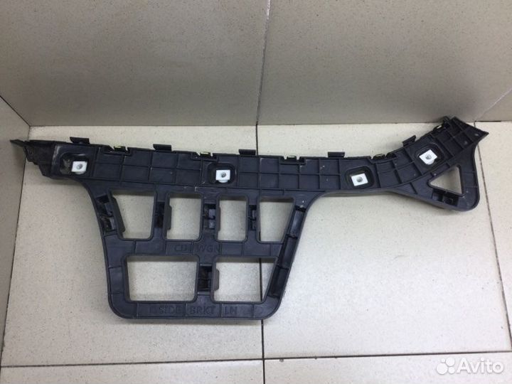 Кронштейн заднего бампера левый Kia Ceed универсал