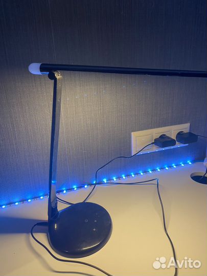 Лампа настольная