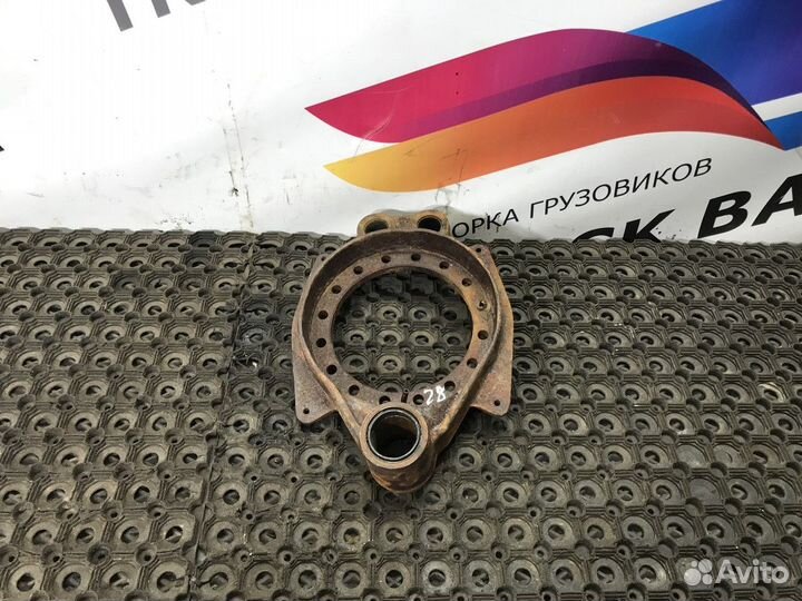 Щит опорный задний Renault Major