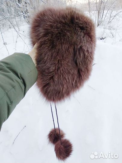 Зимняя шапка и жилетка меховые для девочки