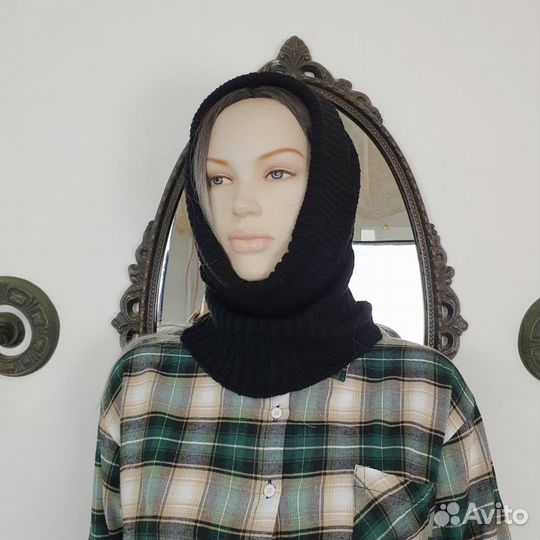 Капор вязаный genious