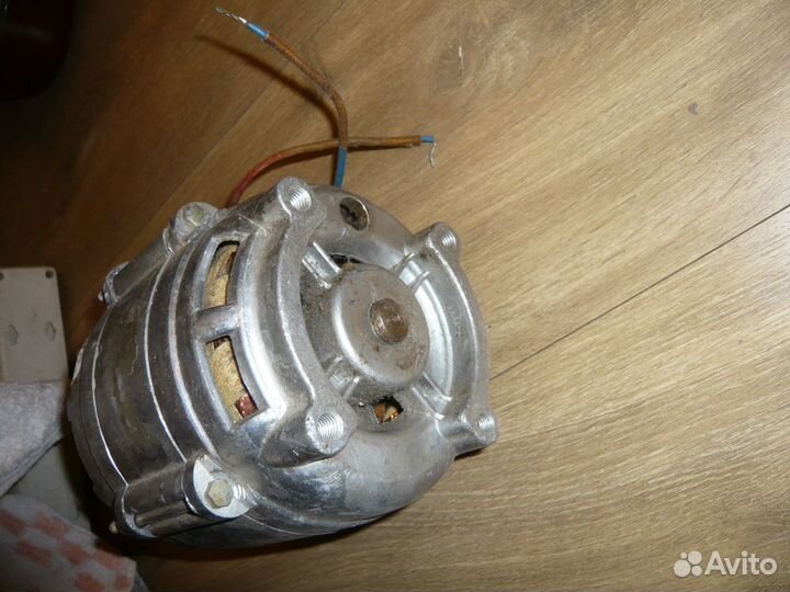 Электродвигатель 220в