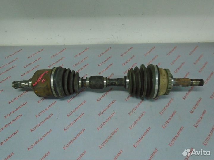 Nissan 39101-5U075 Вал приводной, левый