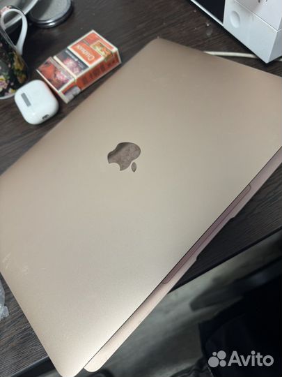 Apple macbook air 13 2020 m1