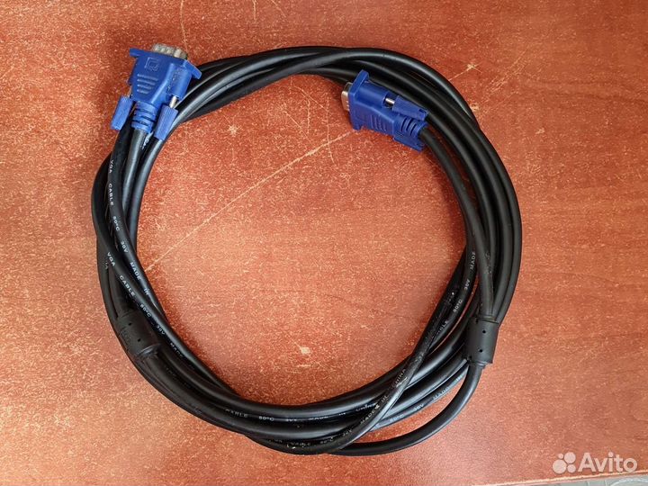 Кабель vga-vga. Длина 5м