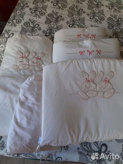 Комплект в детскую кроватку