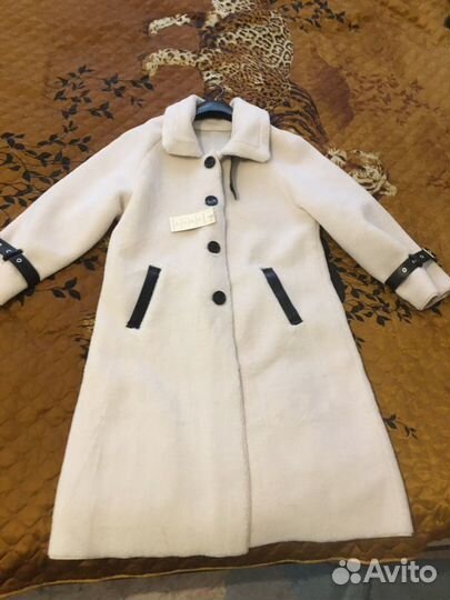 Меховое пальто