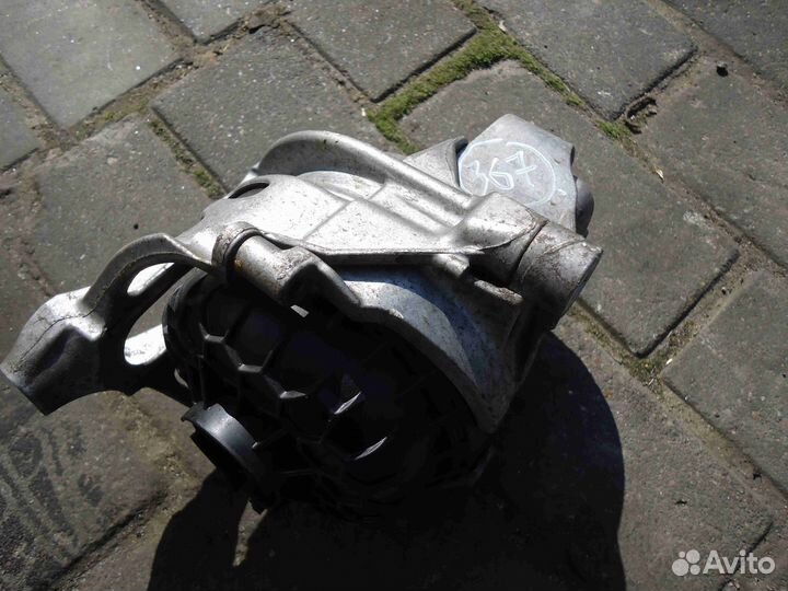 Подушка крепления двигателя на Audi Q5 2018 4M0199