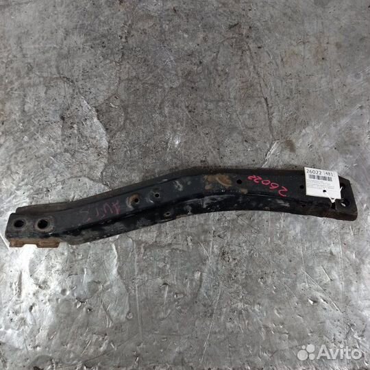 Балка подрамника передняя правая Mitsubishi