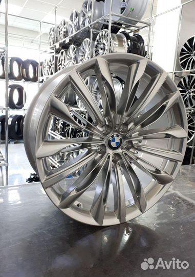 Разноширокие диски R20 BMW 7