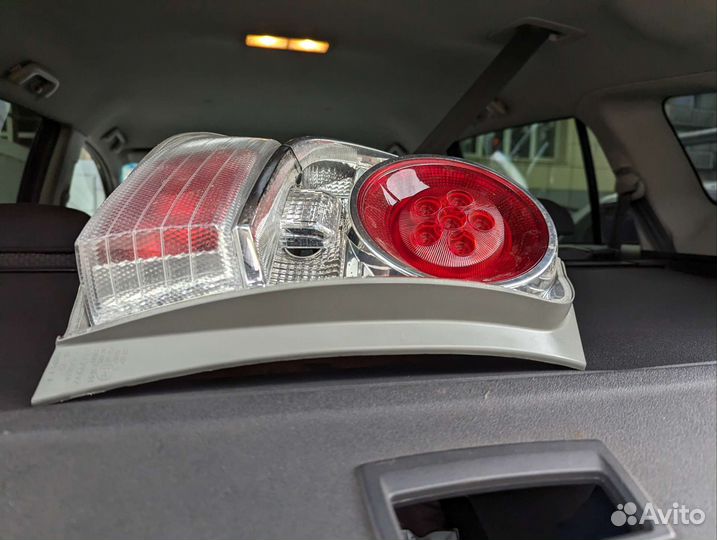 Фара задняя левая Toyota verso 2013