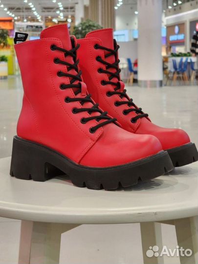Ботинки женские 38 р, искусственная кожа новые