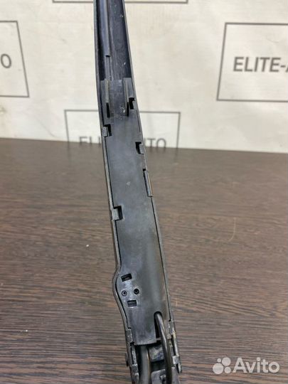 Поводок дворника правый Bmw 7 E66 2002