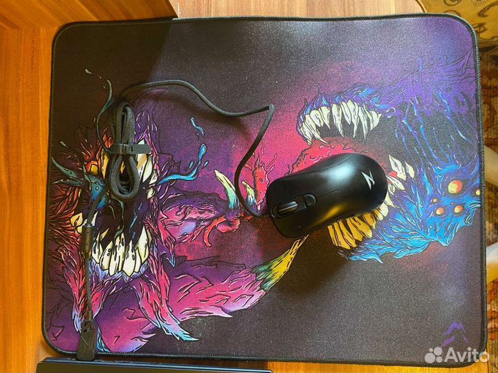 Игровая мышь и коврик