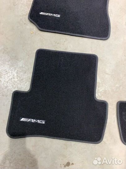 Коврики комплект Mercedes-Benz C-Class W204 271860