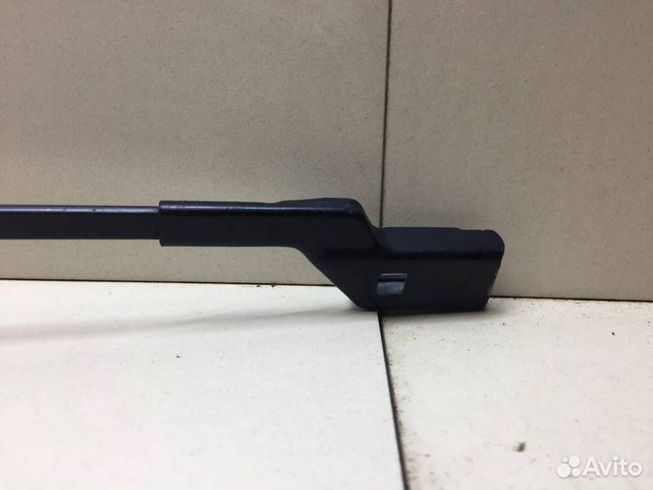 Поводок стеклоочистителя передний правый Land Rove