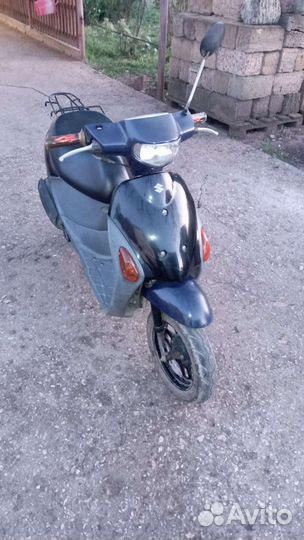 Продам скутер Suzuki lets4