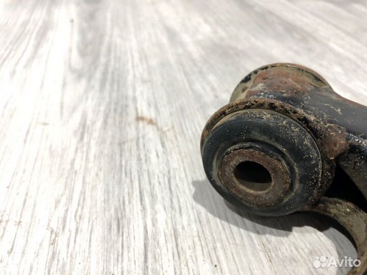 Рычаг передний правый Mazda 3 BK 2004 2005 2006