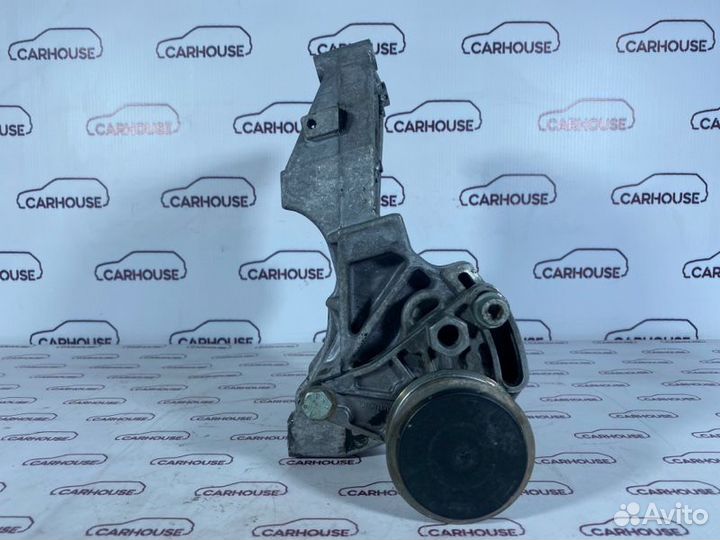 Кронштейн кондиционера Audi A4 B5 1.8 1998