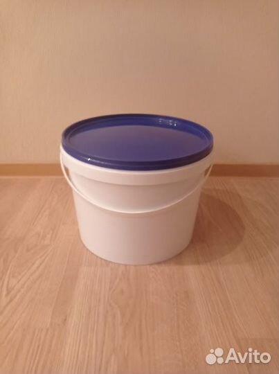 Ведро пластиковое с крышкой 10л