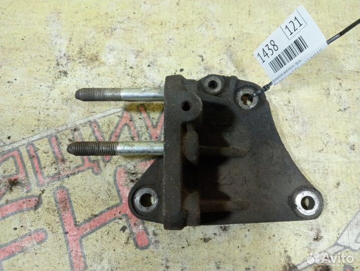 Кронштейн двигателя правый Mitsubishi Lancer X 10