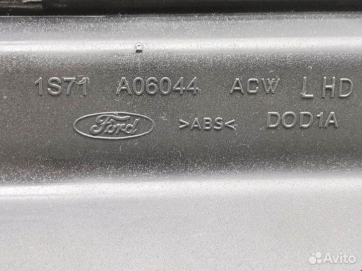 Бардачок (вещевой ящик) для Ford Mondeo 3 1253826