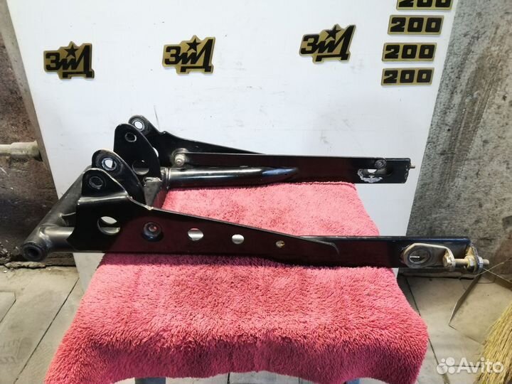 Маятник зид курьер