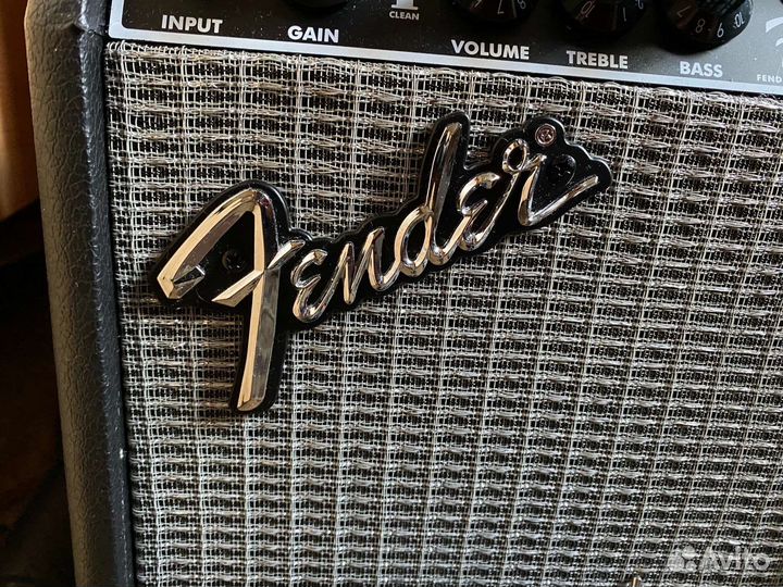 Комбоусилитель для электрогитары