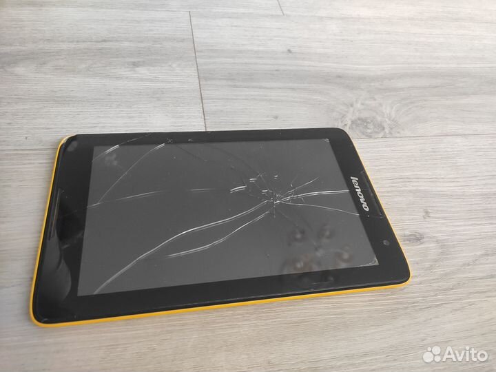 Планшет Lenovo под ремонт или на запчасти