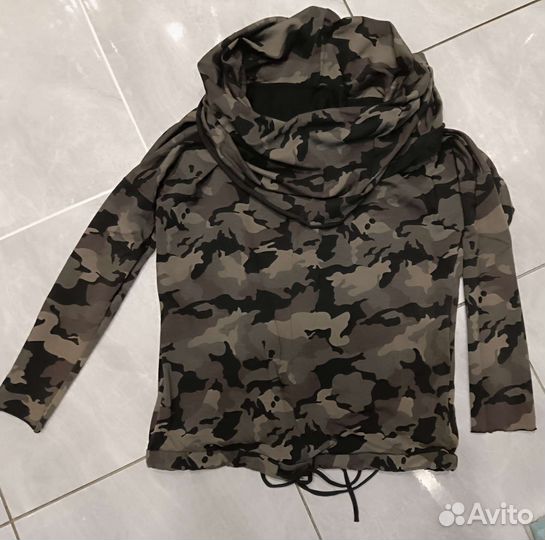 Вещи женские 46-48