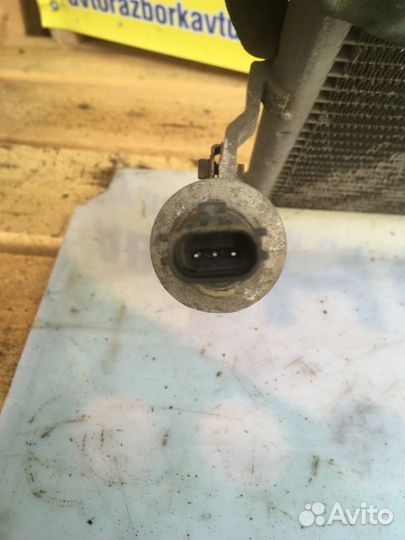 Радиатор кондиционера Nissan Primera P12