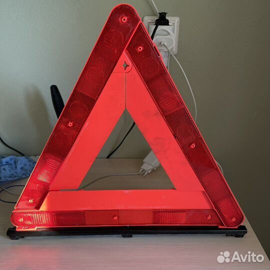 Знак аварийной остановки