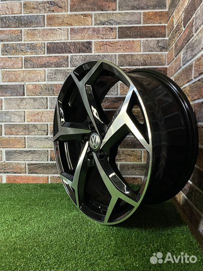 Литые диски R17 5x100 VW Skoda Audi