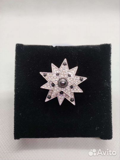 Swarovski брошь