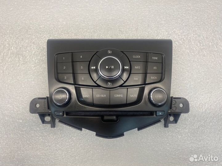 Магнитола Chevrolet Cruze хетчбек 1.6 2012