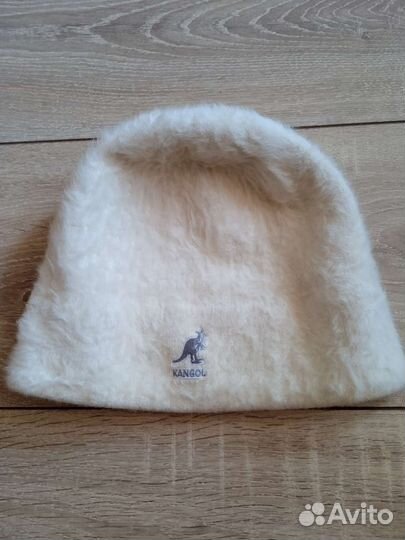 Шапка из ангорки cangol