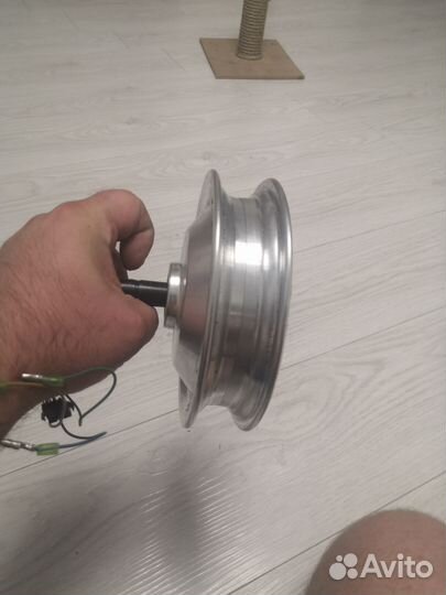 Мотор колесо