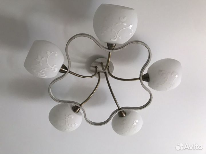 Люстра и 2 светильника