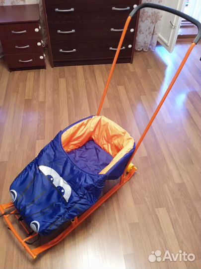 Санки детские с утеплителеи