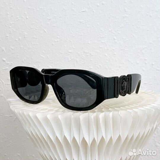 Солнцезащитные очки Versace medusa