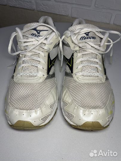 Кроссовки Mizuno