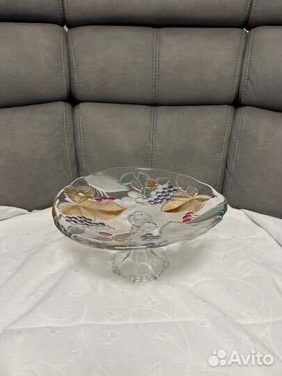 Фруктовница на ножке