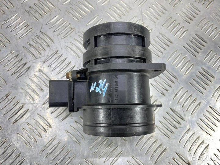 Датчик массового расхода воздуха Volkswagen Tiguan