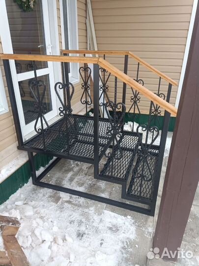 Лестница на крыльцо