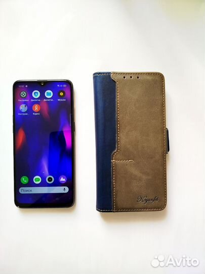 realme 3 Pro, 4/64 ГБ